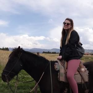 Meet your Posher, Janelle